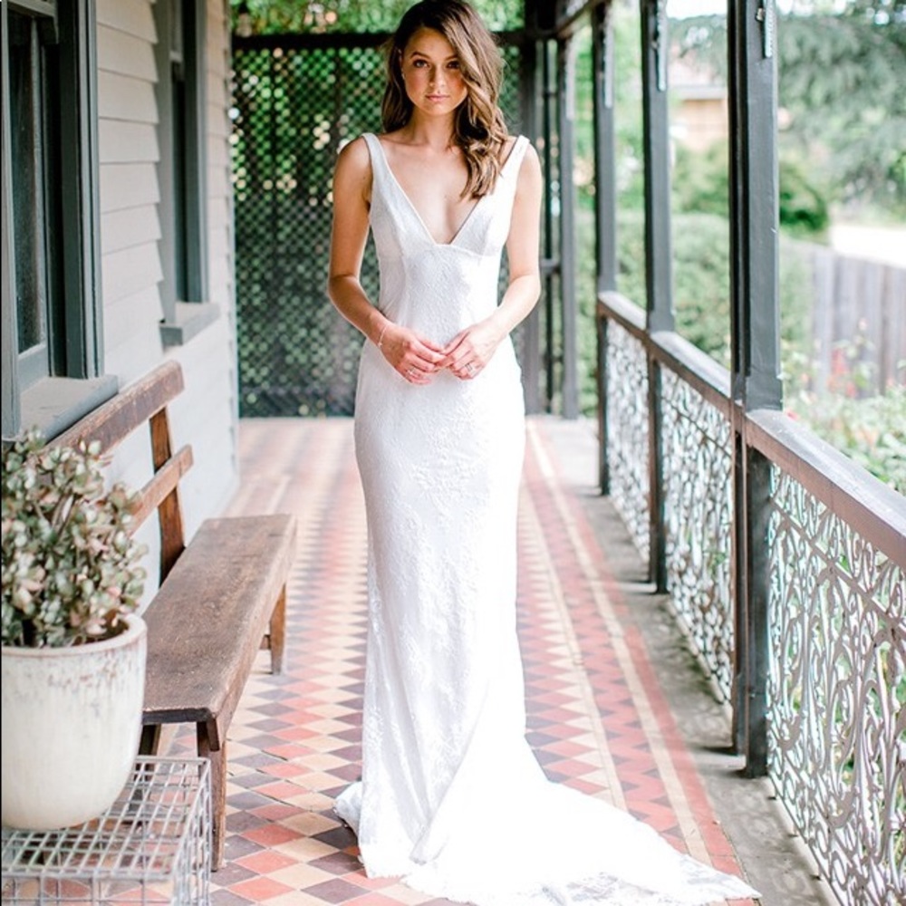 Karen Willis Holmes Dina Wedding Dress